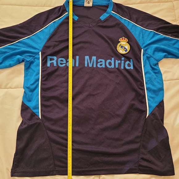 REAL MADRID OFFICIAL PRODUCT JERSEY - Picture 5 of 6